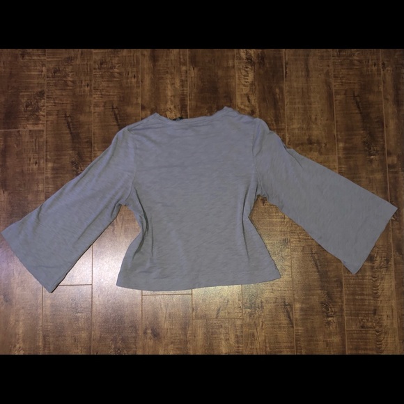 2 for $20 LIKE NEW Rachel Zoe Gray Flared sleeves top - Picture 3 of 5